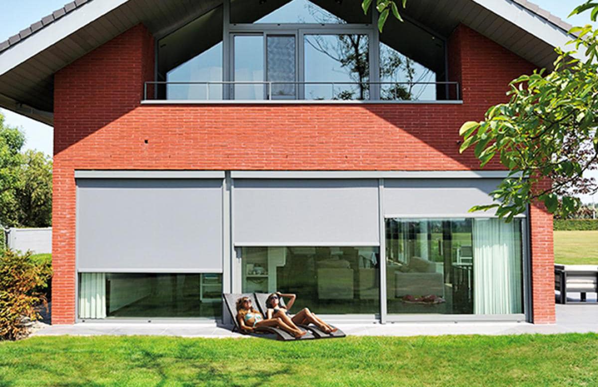 Schatteplatz Senkrechtmarkisen