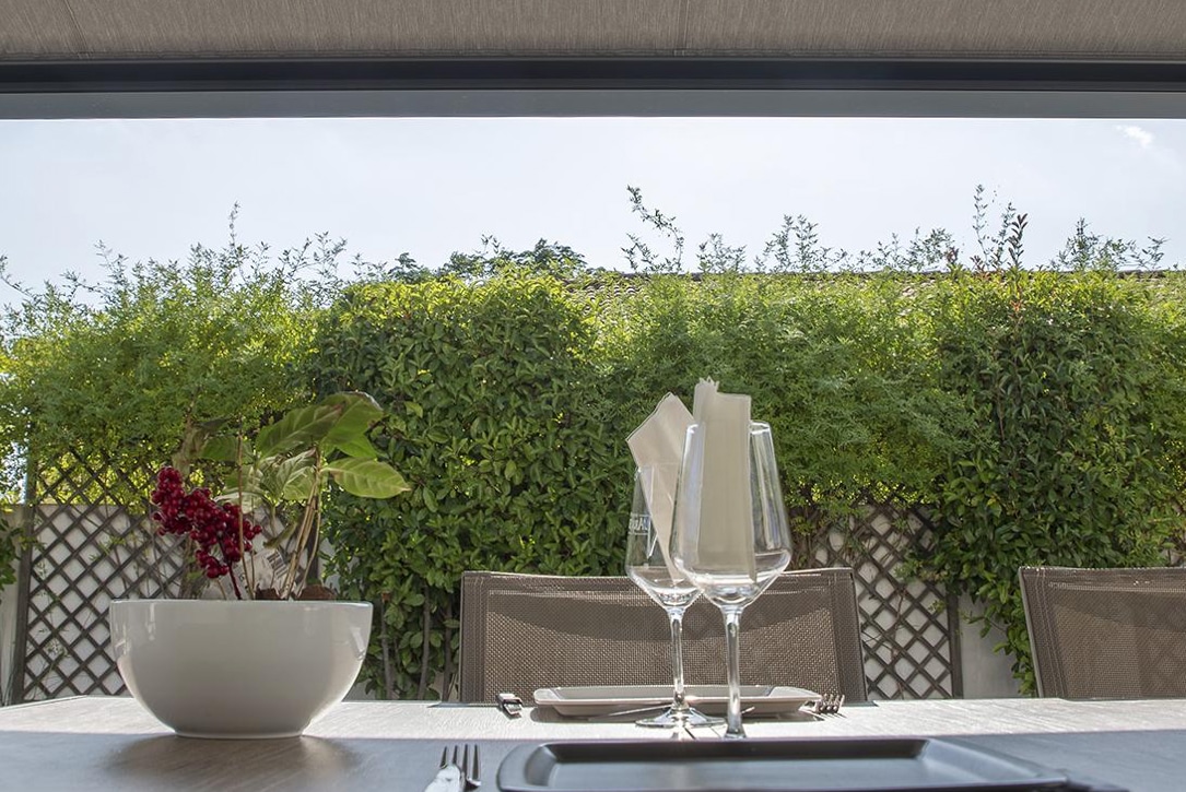 Schatteplatz Senkrechtmarkisen